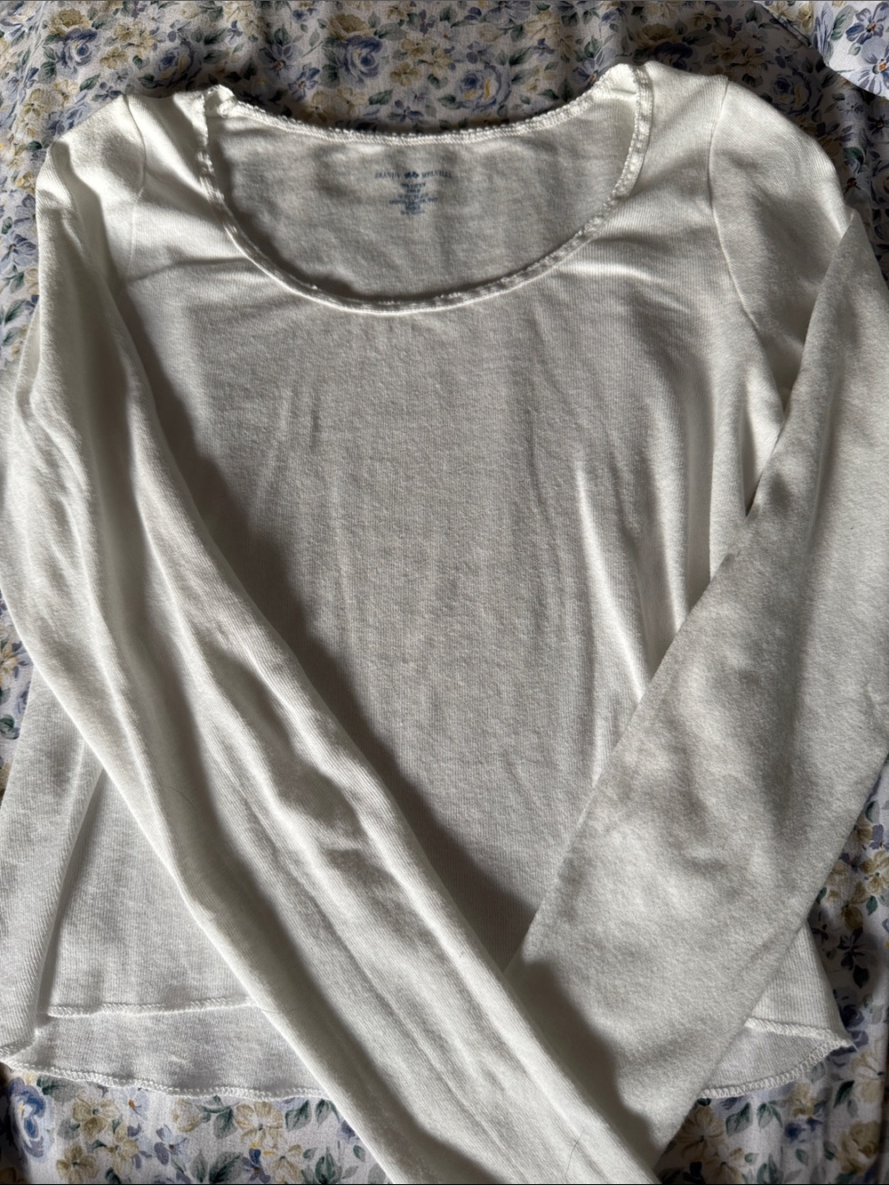 Brandy Melville Women’s Scoop Neck Long-Sleeve Top — White; never worn